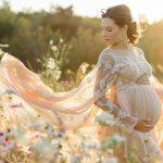 Comment choisir la robe de mariée parfaite pour une femme enceinte ?
