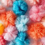 Comment fabriquer des pompons en tulle pour une décoration originale ?